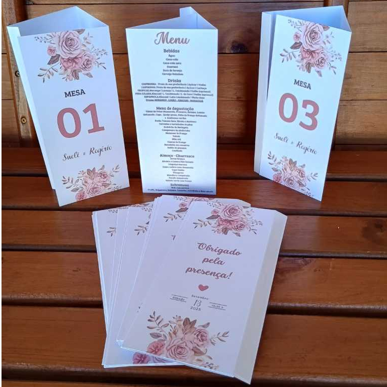 Cardápios de Mesa Personalizado para Casamento Modelo Triangular ou Livreto