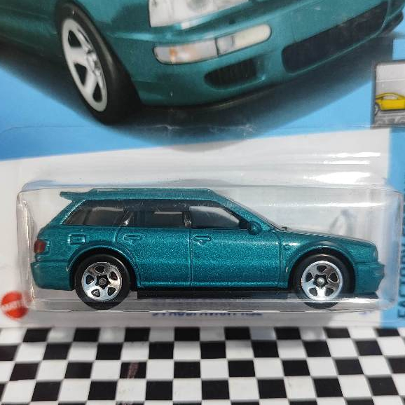 Hot Wheels 94 Audi Avant RS2 (Lote L 2024) -Factory Fresh