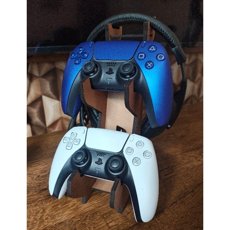 Suporte Universal para 2 Controles + Headset em MDF – Compatível com Todos os Consoles Xbox/PlayStation/Switch