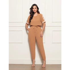 T045 conjunto calça e blusa com detalhe com botao nas mangas