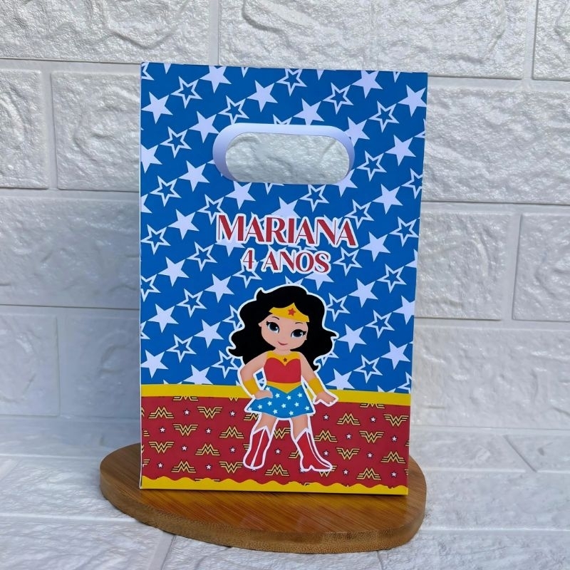 PEGUE E MONTE - Sacolinha Surpresa Personalizada Mulher Maravilha - Festa Infantil - Aniversário – Lembrancinha