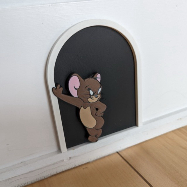 Enfeite De Rodapé Tom E Jerry Porta Do Jerry Decorativo Divertido 3D