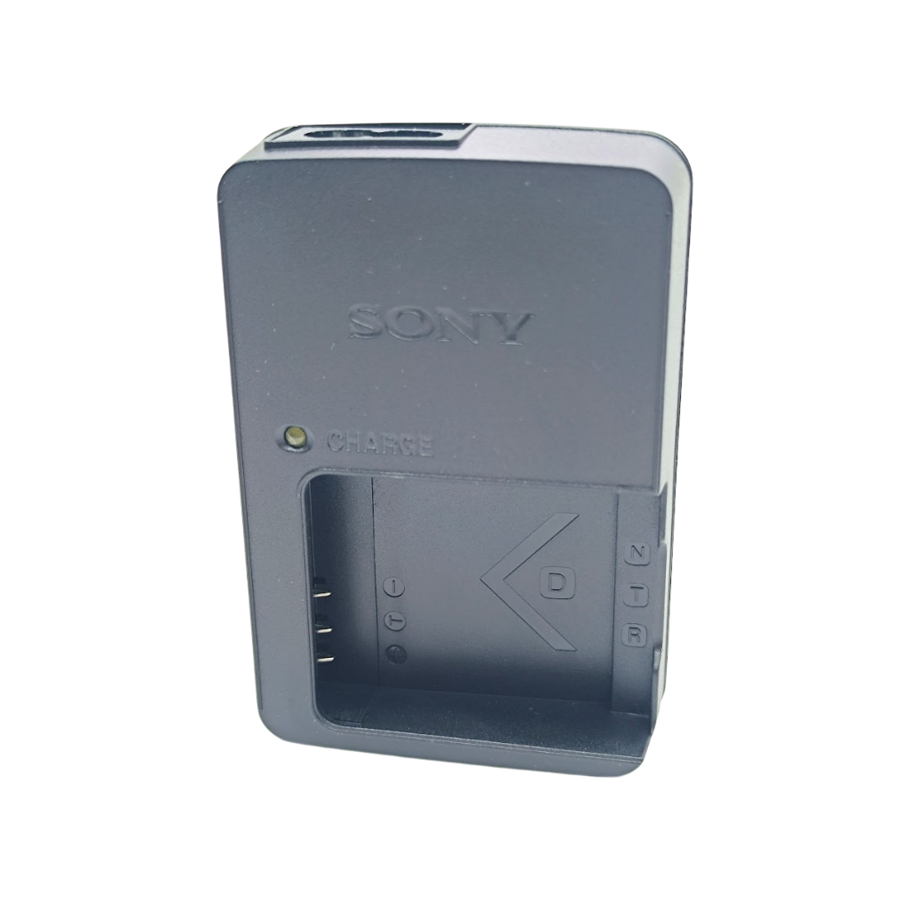 Carregador BC-CSD Pra Bateria NP-BD1 NP-FT1 NP-FR1 NP-FE1 NP-FD1 T700 G3 TX1 T7 T10 T9 T5 T3 T1 T13