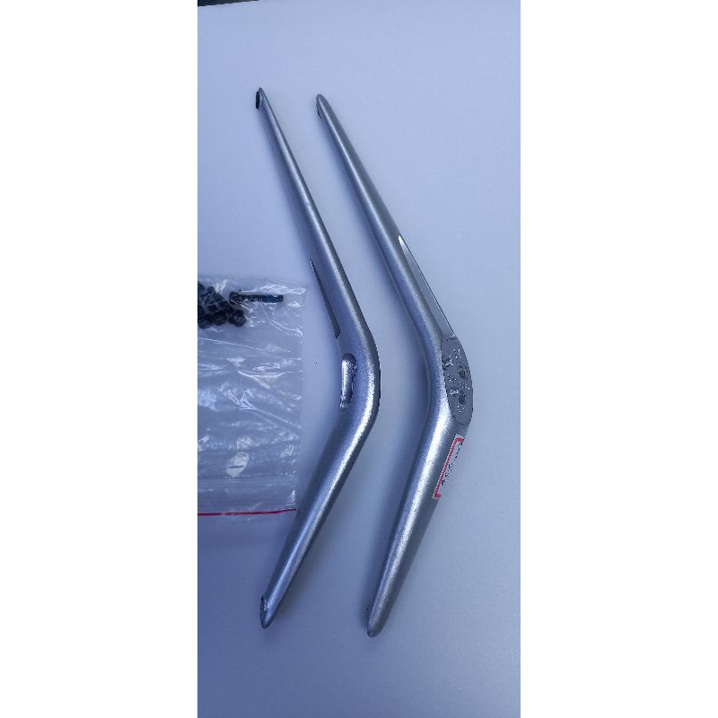 Base ou pe tv aoc le55u7970s com os parafusos