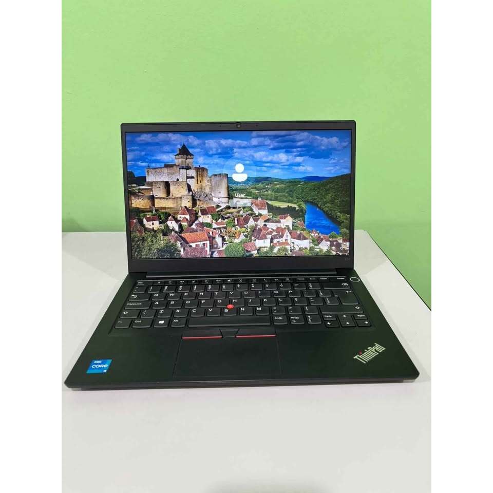 Notebook Lenovo ThinkPad E14 i5 11th Ram 8GB SSD 256GB Tela 14' FHD W11 Pro