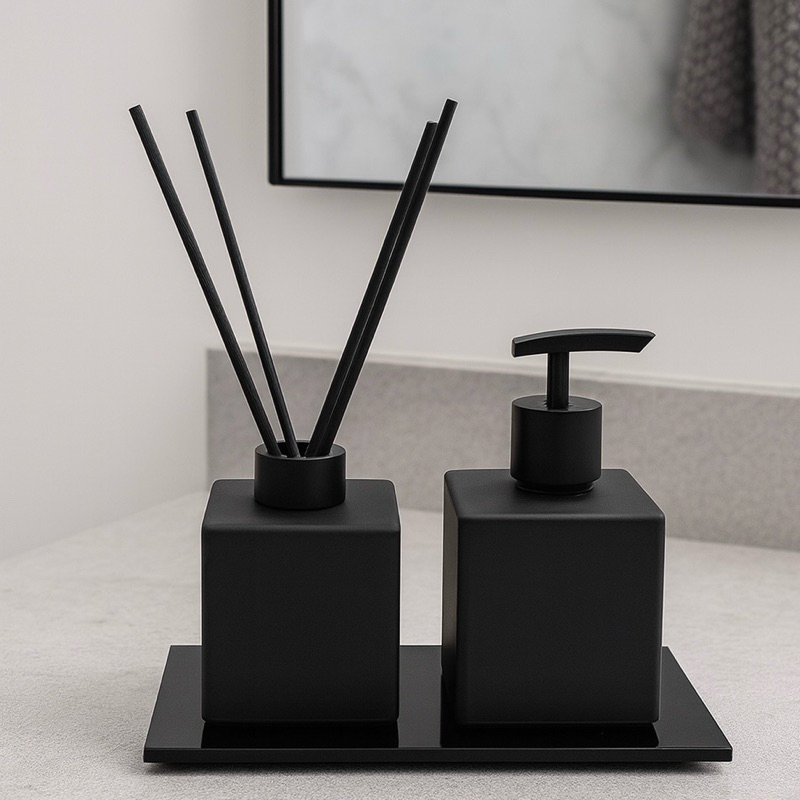 Kit Lavabo Total Preto Total Madeira Difusor e Saboneteira Com Bandeja