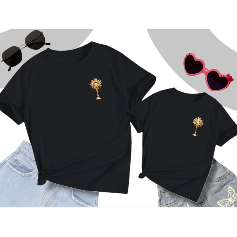 Kit Camiseta Mãe e Filha Algodão Premium estampa Eucaristia Ostensório