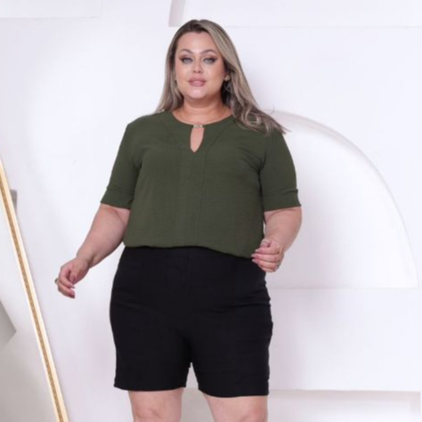Blusa Feminina Plus Size Duna com Fivela Manga Curta Confortavel