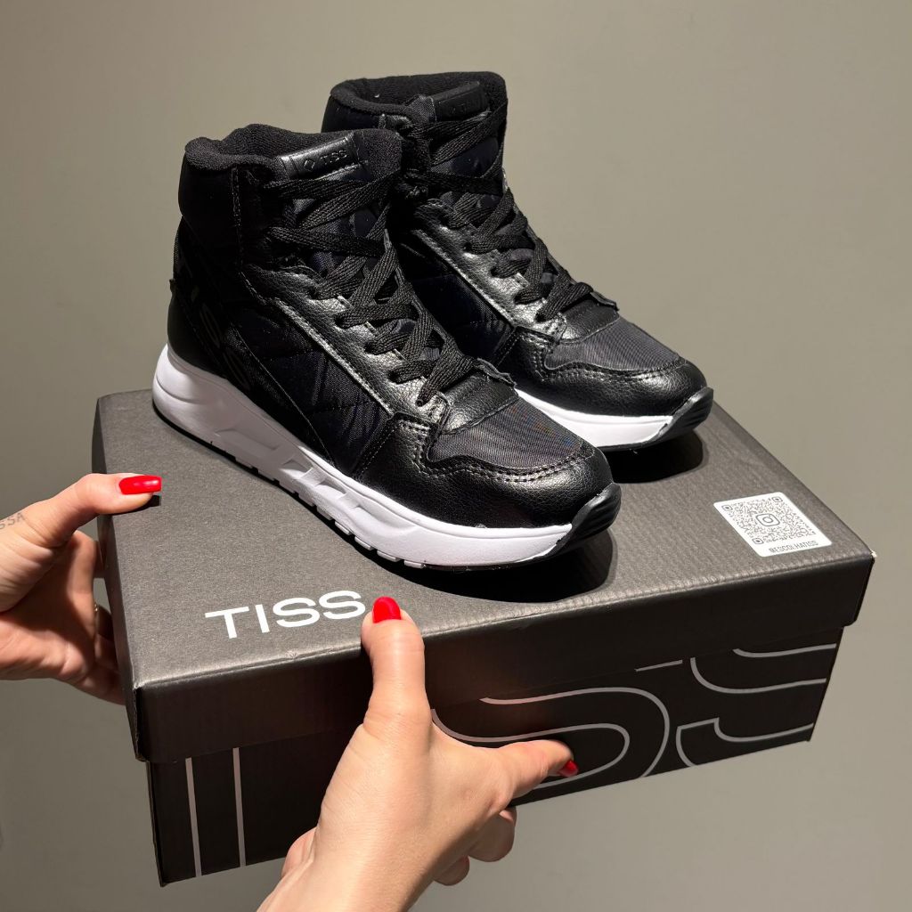 Tênis Feminino Cano Alto Para Treino Antiderrapante Casual