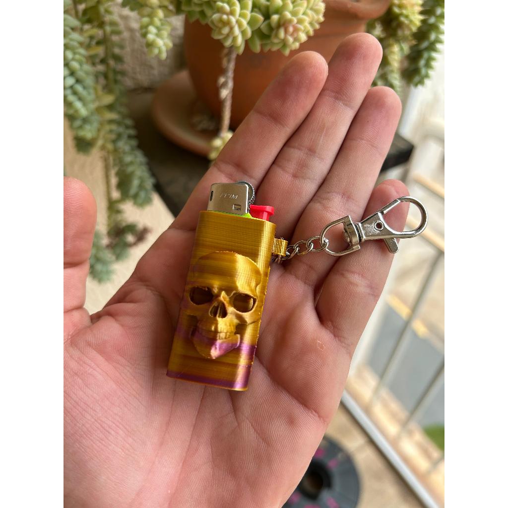 Chaveiro case para isqueiro pequeno | porta Bic Caveira | moda alternativa