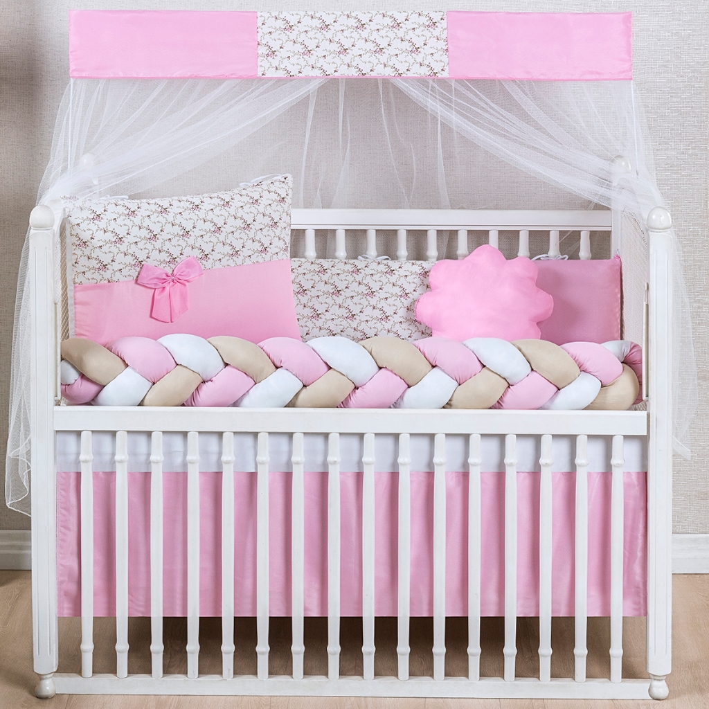 Kit Berço Bordado Doce de Bebe Rosa Floral com Edredom e Saia Padrão Americano