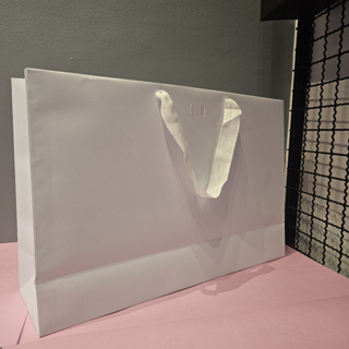 SACOLA DE PAPEL 42X28X12 - 5 UNIDADES em Oferta na Shopee