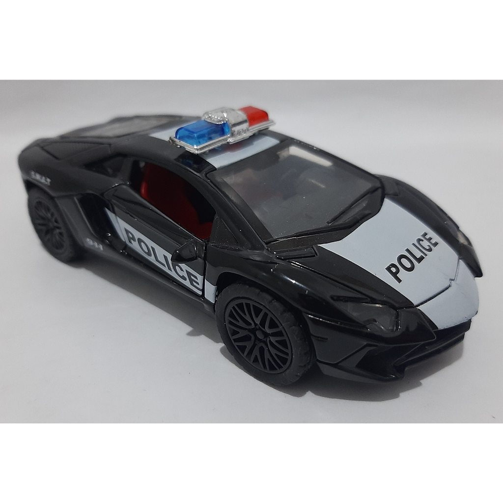 Miniatura Carro de Policia Lamborghini / Carrinho a Friccao / Carrinho de Ferro