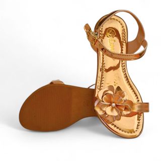 Sandália Rasteira Flat Feminina Infantil meninas Traseiro Fivela toda Delicada com Flor Elegante em Oferta na Shopee