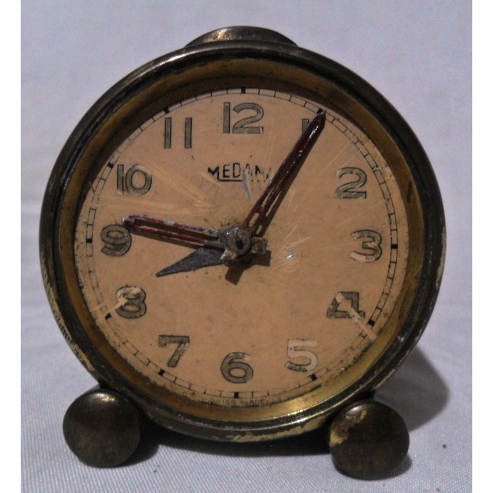 RELÓGIO DESPERTADOR - ANTIGO/RARO/VINTAGE - ANOS 50/60 - SUIÇO - MEDANA - RESTAURAÇÃO RETIRADA PEÇAS