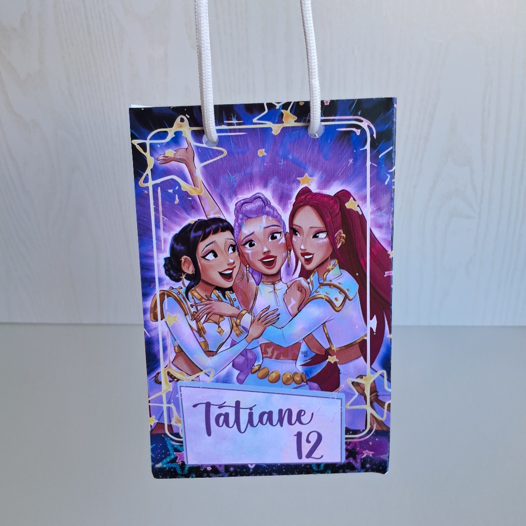 Sacolinha P Personalizados Guerreiras do K Pop Hutrix | Lembrancinha de Festa | Aniversário em Oferta na Shopee