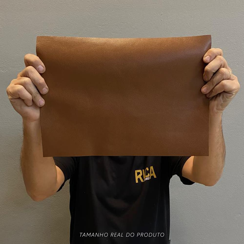 Painel de Couro Legítimo Tipo Fly 25x35cm – Placa Natural e Macia - Retalho 10/12 linhas - Cor: Caramelo