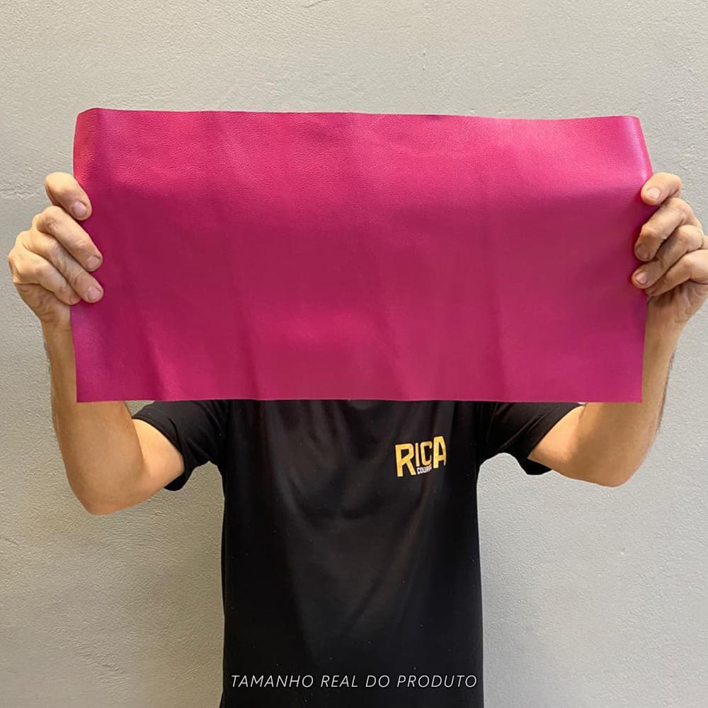 Painel de Couro Genuíno Tipo Fly 25x50cm – Placa Natural e Macia - Retalho 10/12 linhas - Cor: Rosa Shock