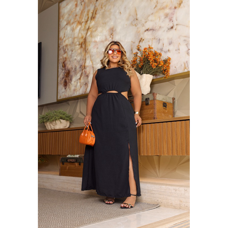 Vestido longo com fenda e costas trançadas, em crepe dunas forrado, tamanho único veste 48 ao 52. em Oferta na Shopee