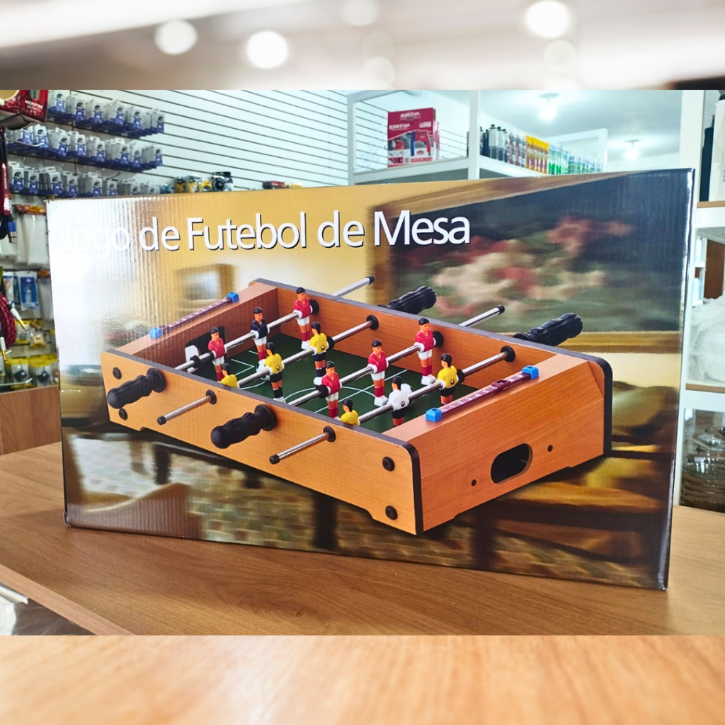 Totó Jogo de Futebol de Mesa Mini Pebolim de Madeira Bolas Inclusa Brinquedo Infantil