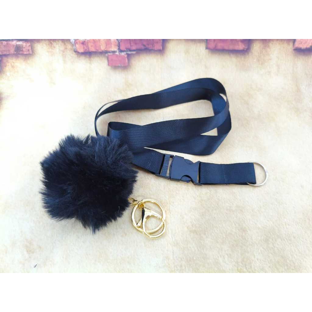 Kit Pompom Preto + Cordão – Charme, Conforto e Utilidade em Oferta na Shopee