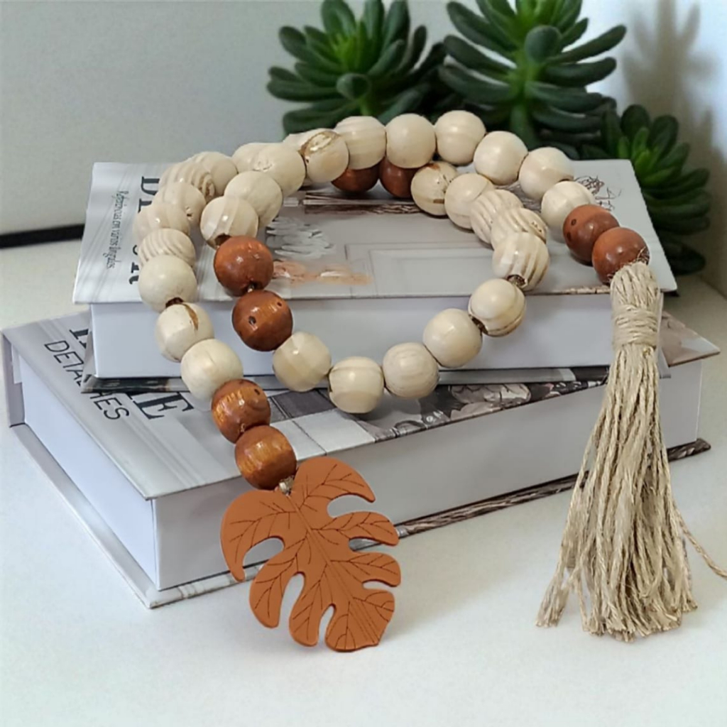 Colar Decorativo de Mesa em Madeira 🌿 Costela de Adão + Tassel Rústico 85cm