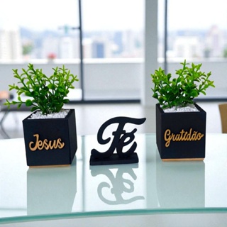 kit 02 vasinhos decorativos com plantinhas artificiais e Letreiro Fè. em Oferta na Shopee