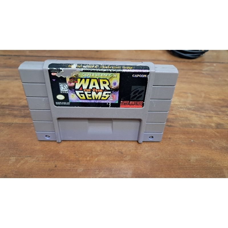 Marvel Super Heroes In War Of The Gems SNes (Relabel traseira) p/ Super Nintendo original usado