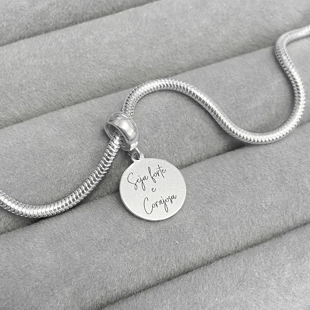 Berloque prata 925 legítima seja forte e corajosa em Oferta na Shopee