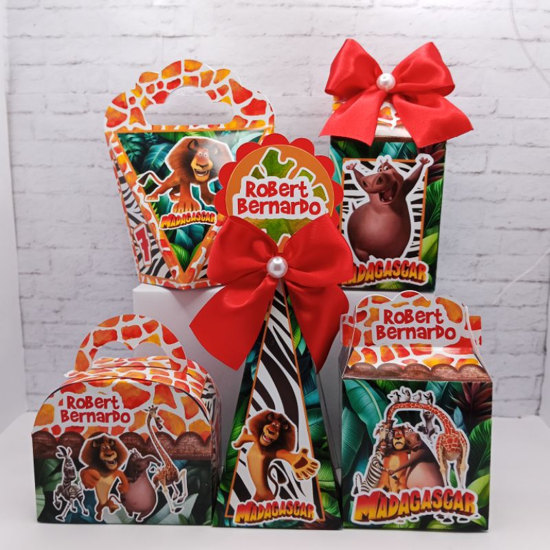 KIT PERSONALIZADO MADAGASCAR (PEGUE E MONTE) / LEMBRANCINHAS PERSONALIZADAS / MIMOS  PARA  ANIVERSÁRIO/PERSONALIZADOS