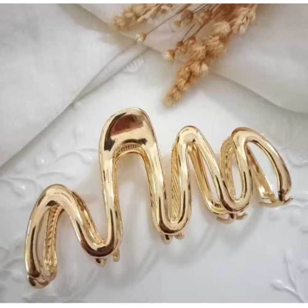 Piranha De Cabelo Resistente De Metal Sofisticada Premium em Oferta na Shopee