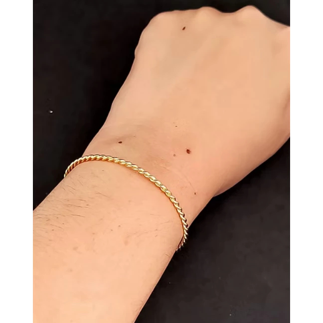 Bracelete Feminino Torcido Banhado Ouro 18k Karinay Semijoia Elegante