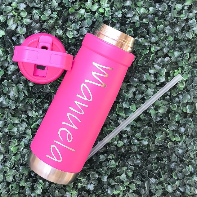 Garrafa Térmica 650ml FLIP PERSONALIZADA A LASER COM SEU NOME ARTE EM SILHUETA  Alça Bico Canudo Squeeze VOLTA AS AULAS