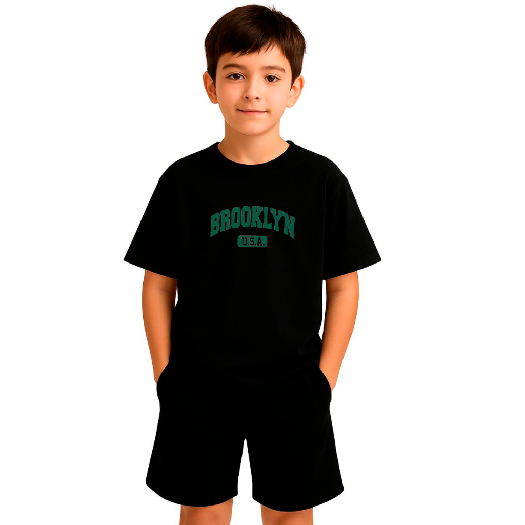Kit Infantil 2 peças Com 1 Camiseta e 1 Short Brooklyn Moda Streetwear Conjunto Bermuda Moletom Camisa