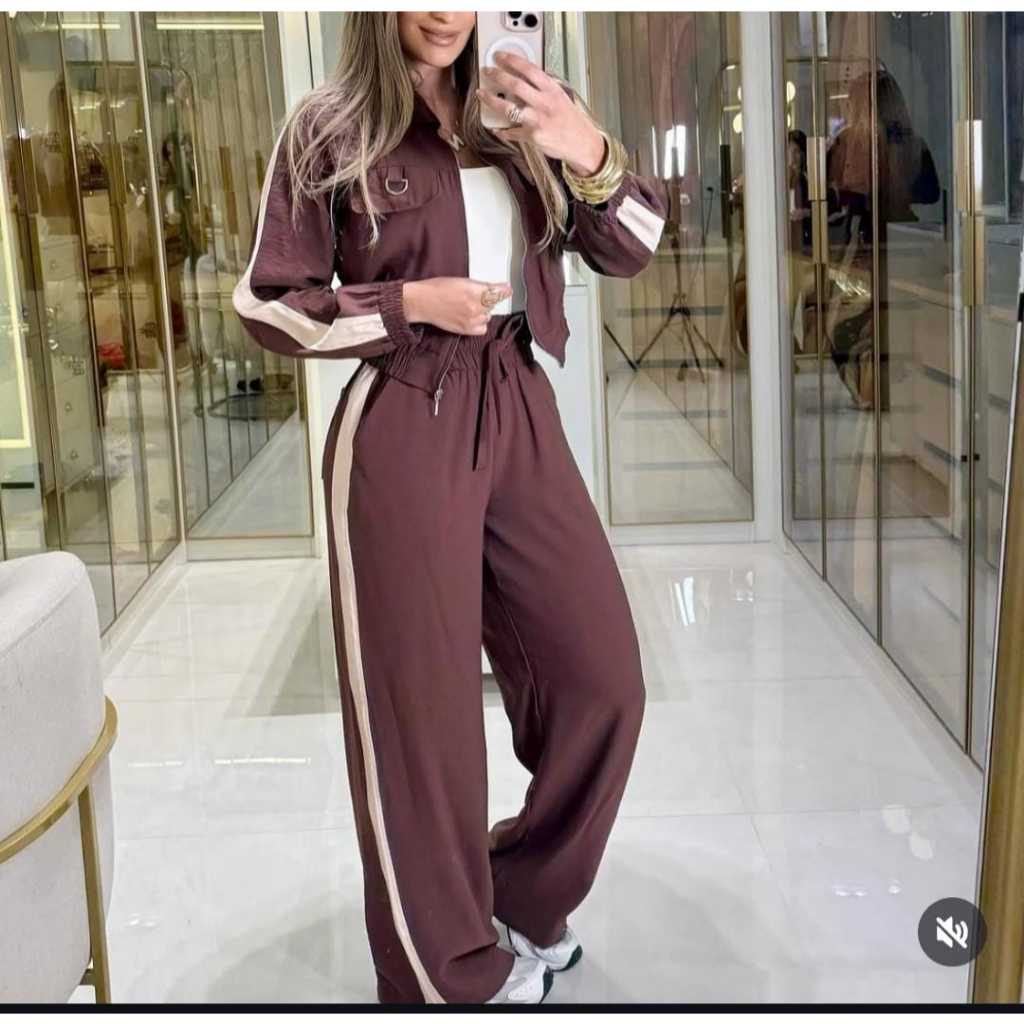 Conjunto Feminino Sensorial Marrante Calça Pantalona com Listra Lateral e Jaqueta com Zíper