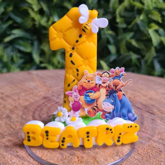 Vela de Aniversário do Ursinho Pooh em Biscuit/ Para Decoração de Festa COM NOME