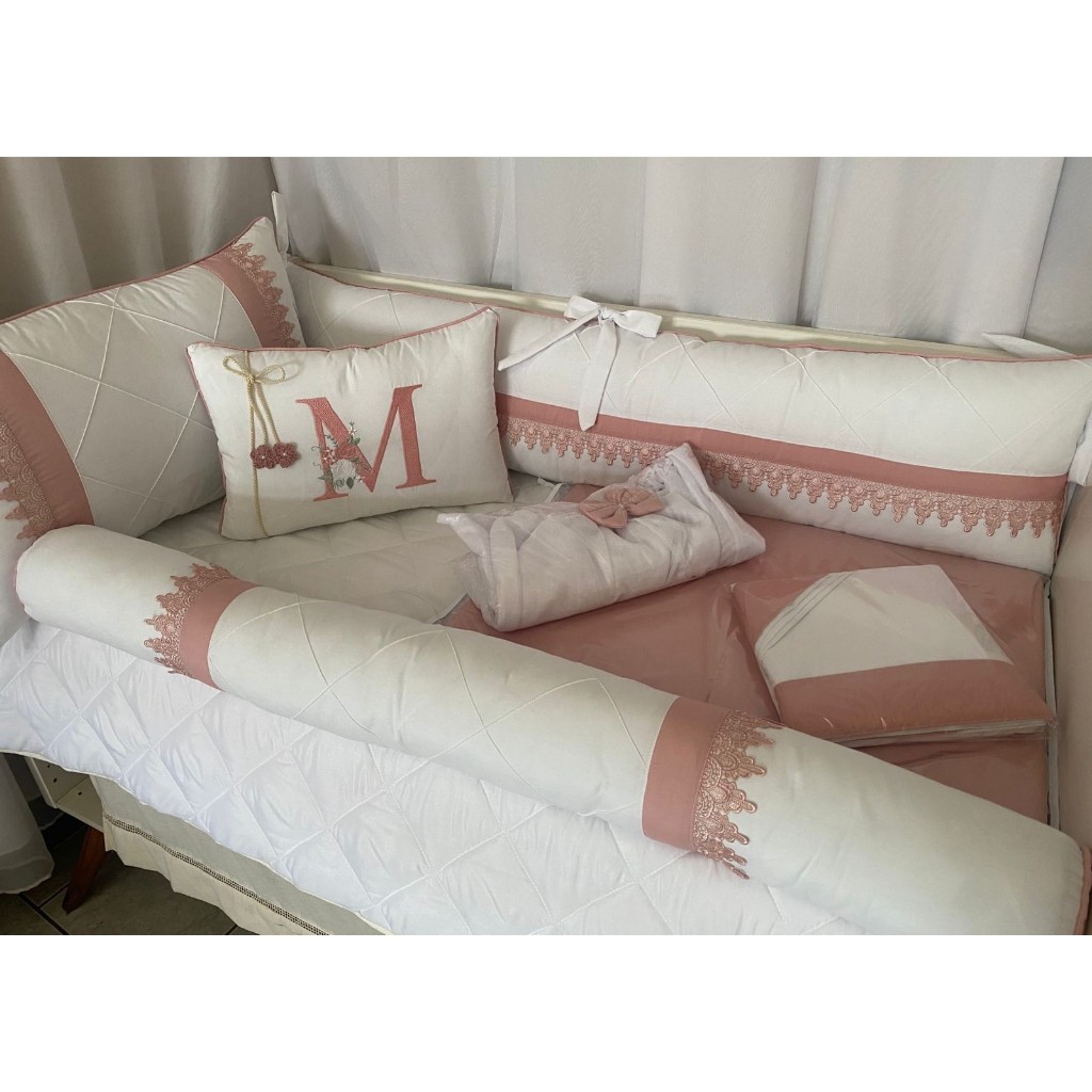 Kit Berço Americano Rolo Mirela Rose com branco com inicial 10 Peças Algodão