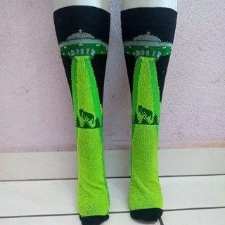 Meia Premium ET ABDUÇÃO em Oferta na Shopee