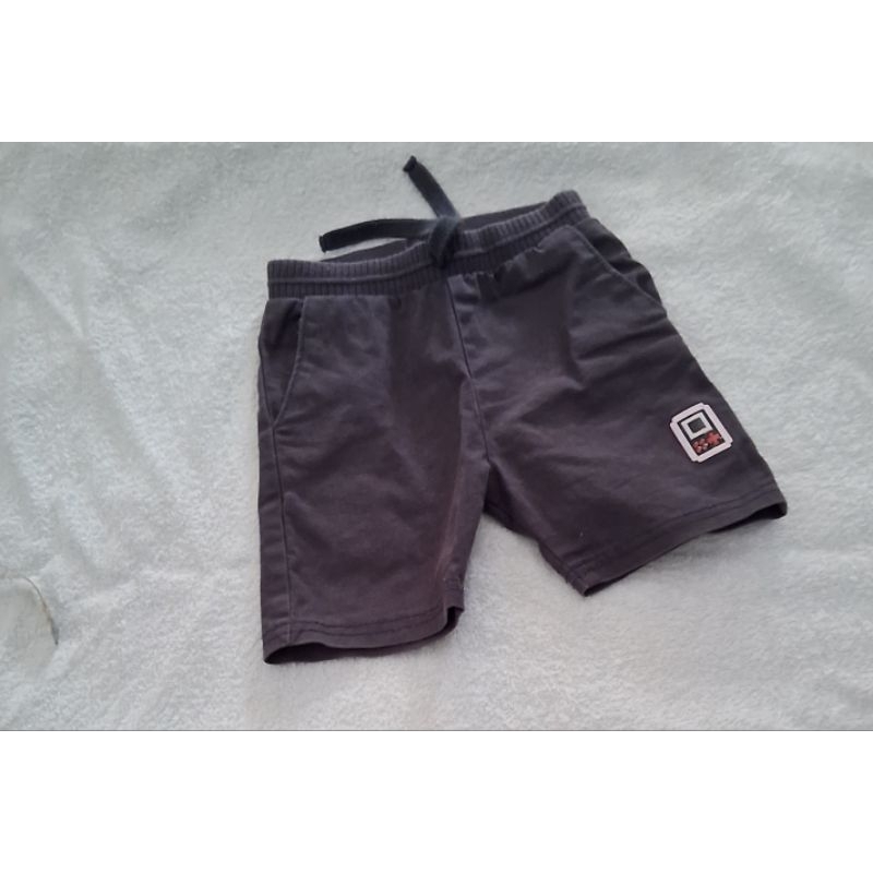 short infantil cintura  (volta completa)até  58 cm ( usado