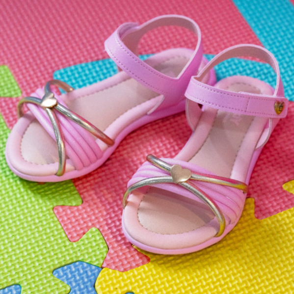 Sandália Infantil Menina Kidy Cristal Rosa Antiderrapante Delicada Laço Calce Fácil Anatômico em Oferta na Shopee