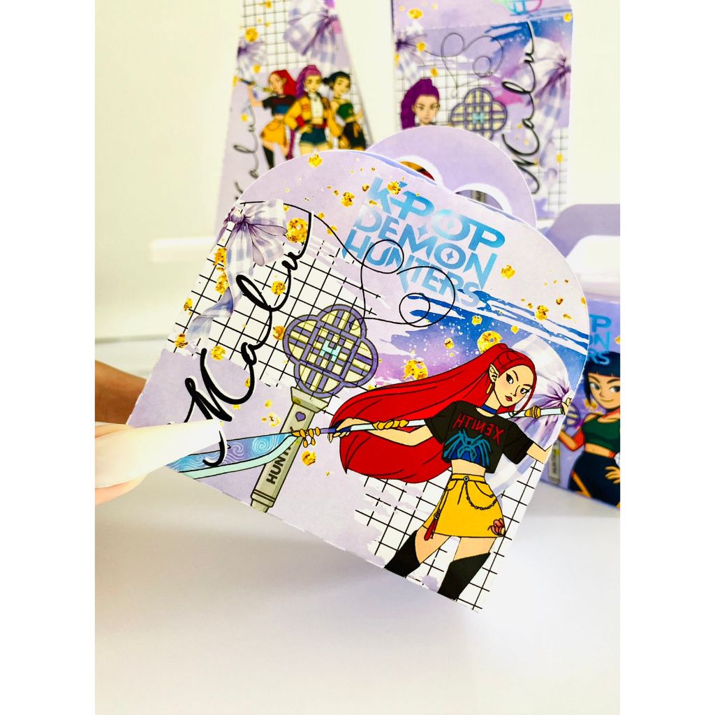 KIT LEMBRANCINHA PERSONALIZADA DE ANIVERSÁRIO K-POP - PAPELARIA PERSONALIZADA PEGUE E MONTE