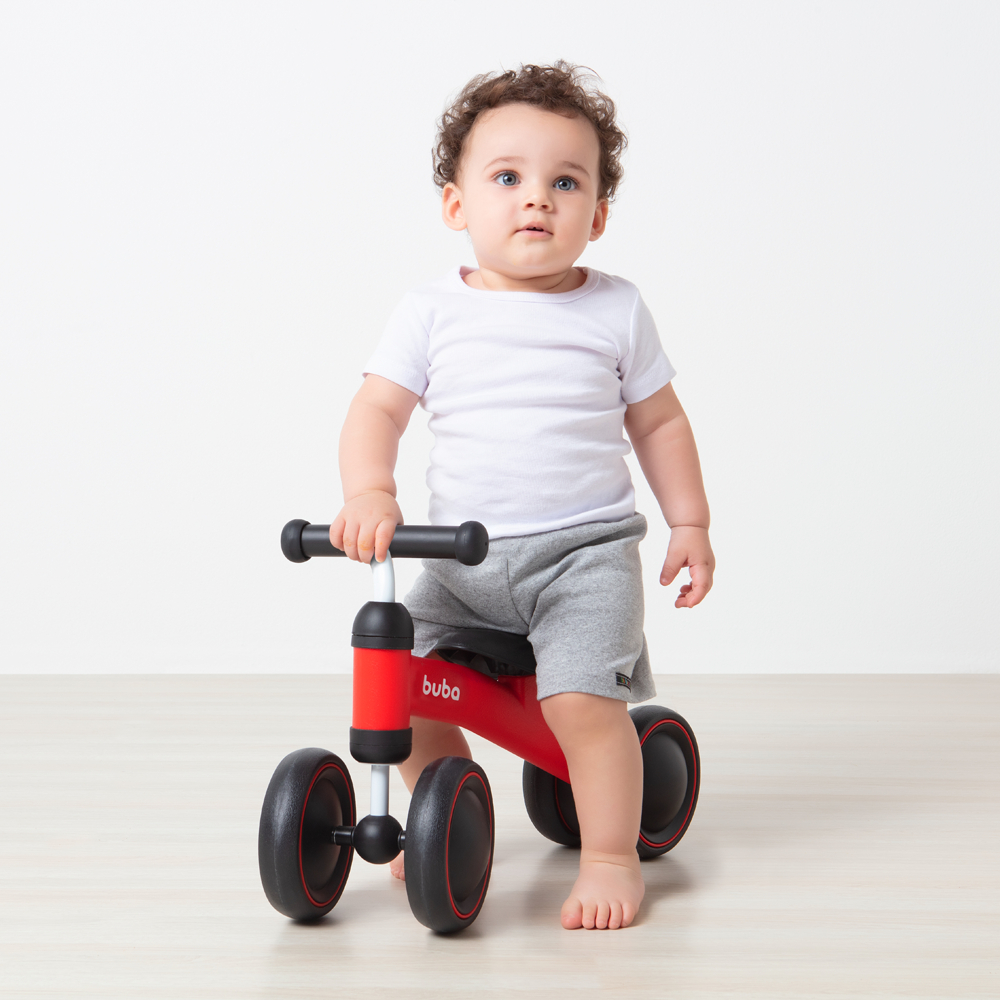 Bicicleta de Equilíbrio Infantil 4 Rodas Vermelha 50cm Sem Pedal para Bebê Buba