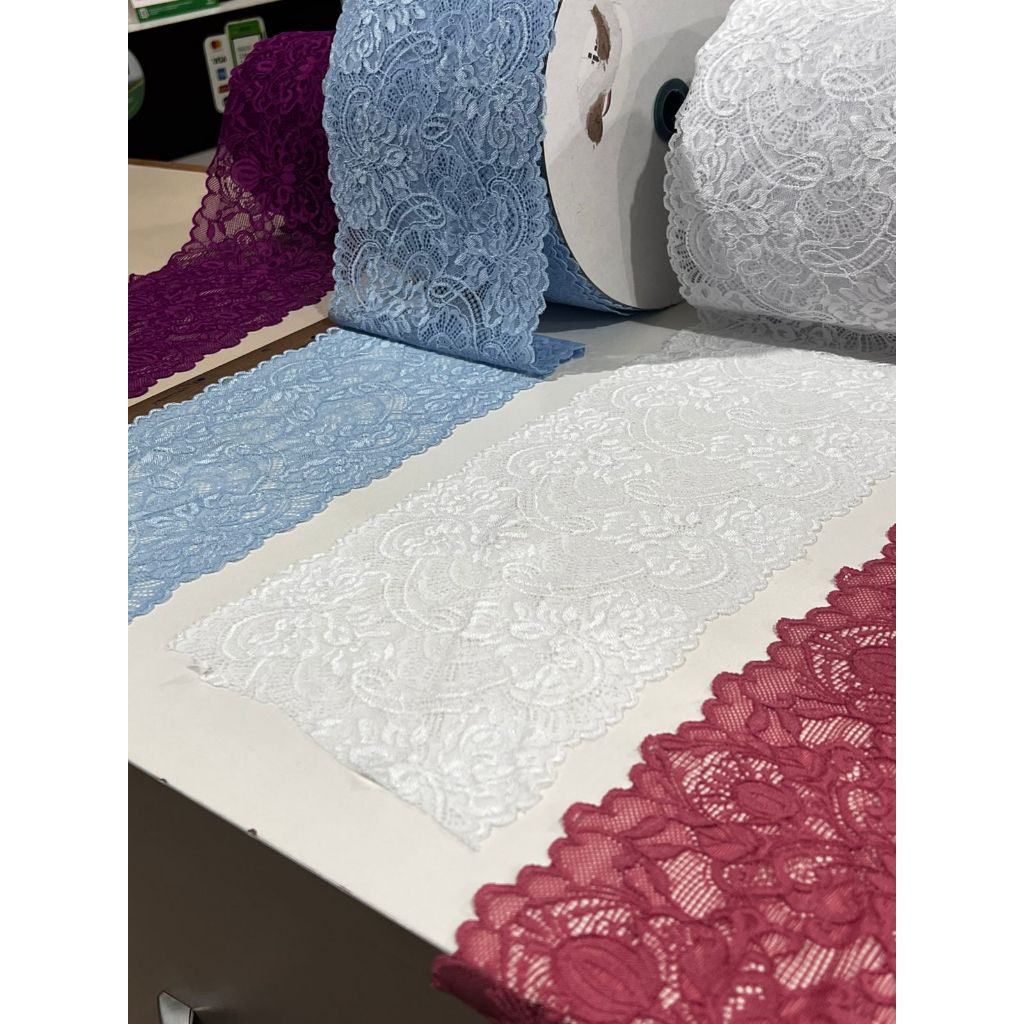 Renda com Elastano Preta Poliamida Largura 18cm para Lingerie 5 METROS ou 10 METROS