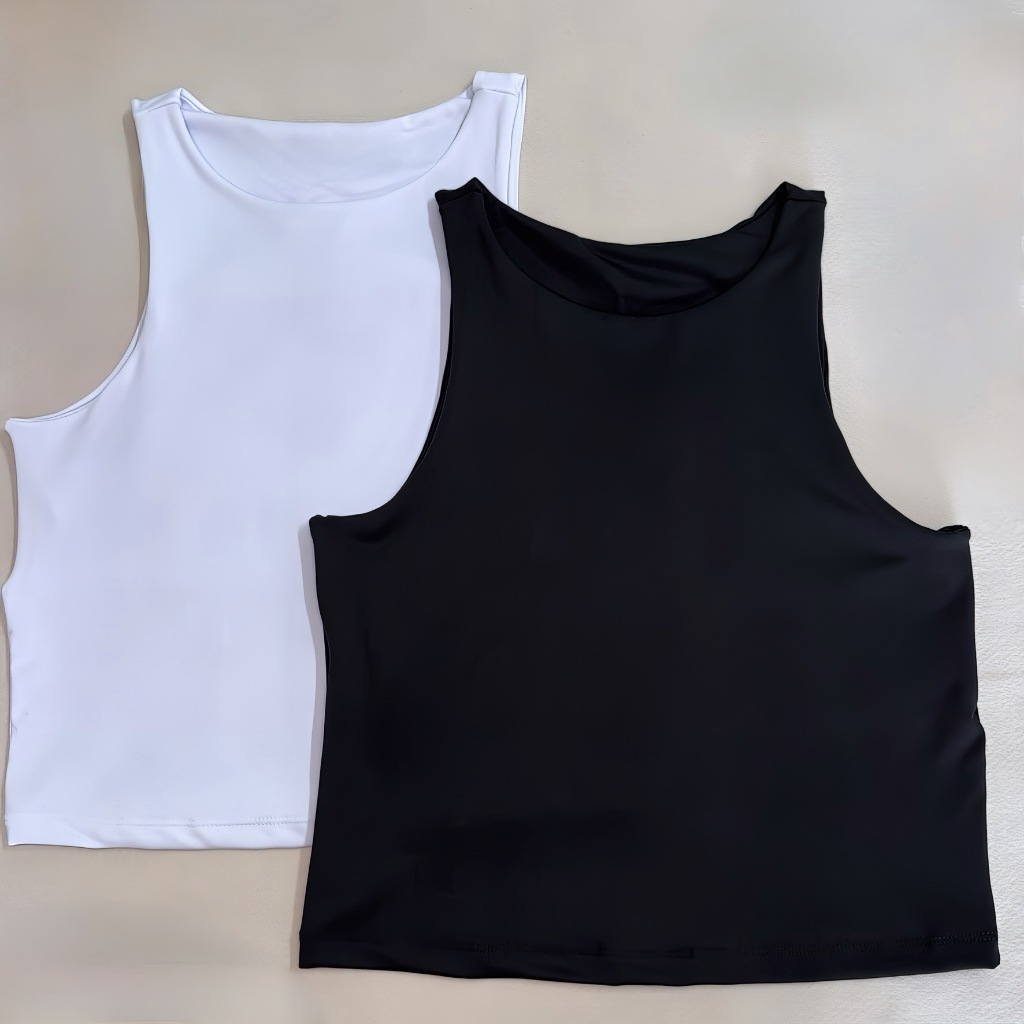 Kit com 1 Regata Cropped Top cor Preto e 1 Regata Cropped Top cor Branca - Feminina Suplex Básica