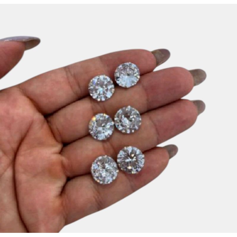 Brinco em aço , zircônia redonda 10 mm e 12 mm em Oferta na Shopee