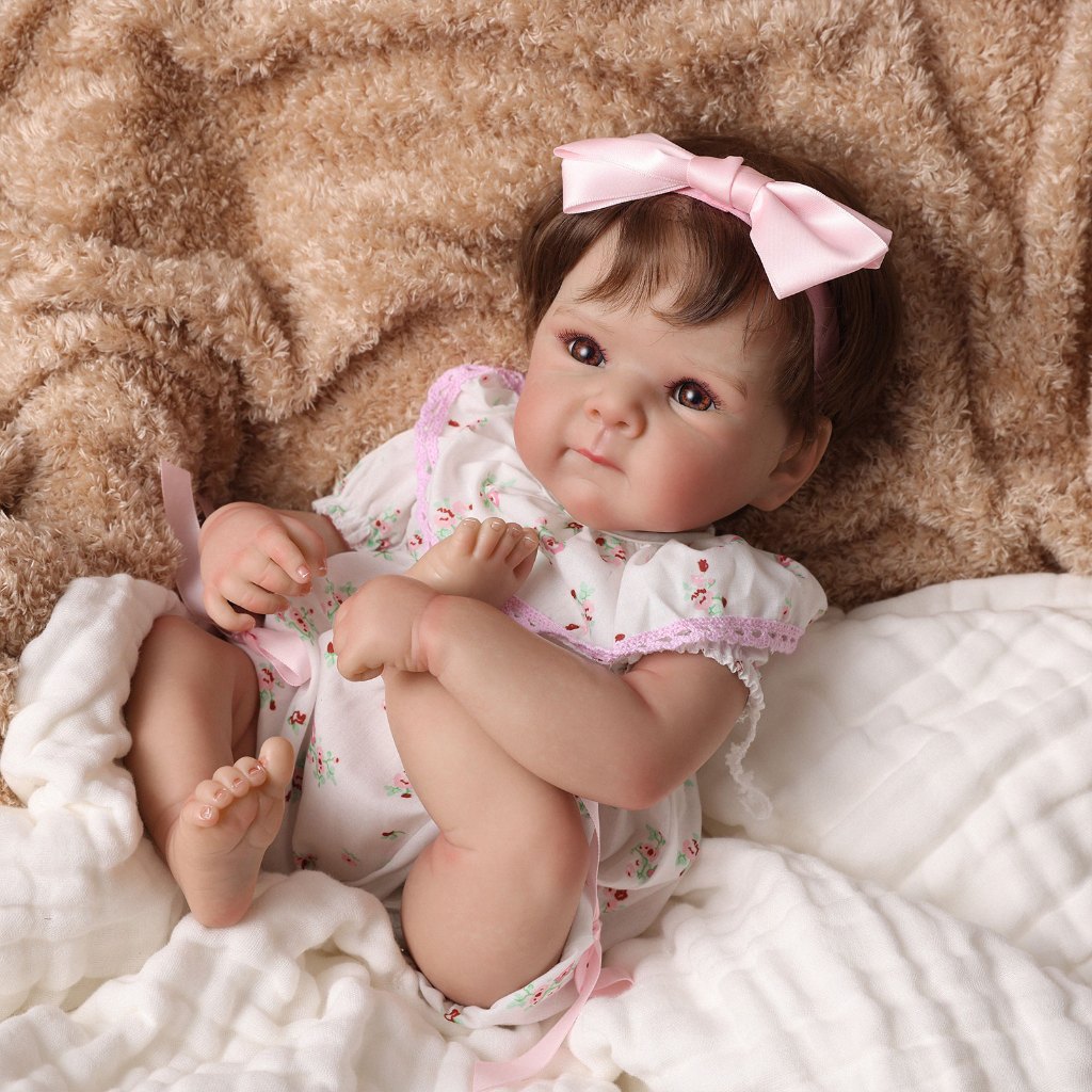 Bebê Reborn Realista Silicone 48cm Menina Olho Castanho Estilo De Transplante Capilar em Oferta na Shopee