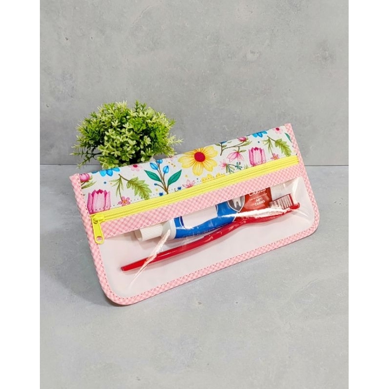 Porta higiene bucal/Nécessaire/Organizadores.