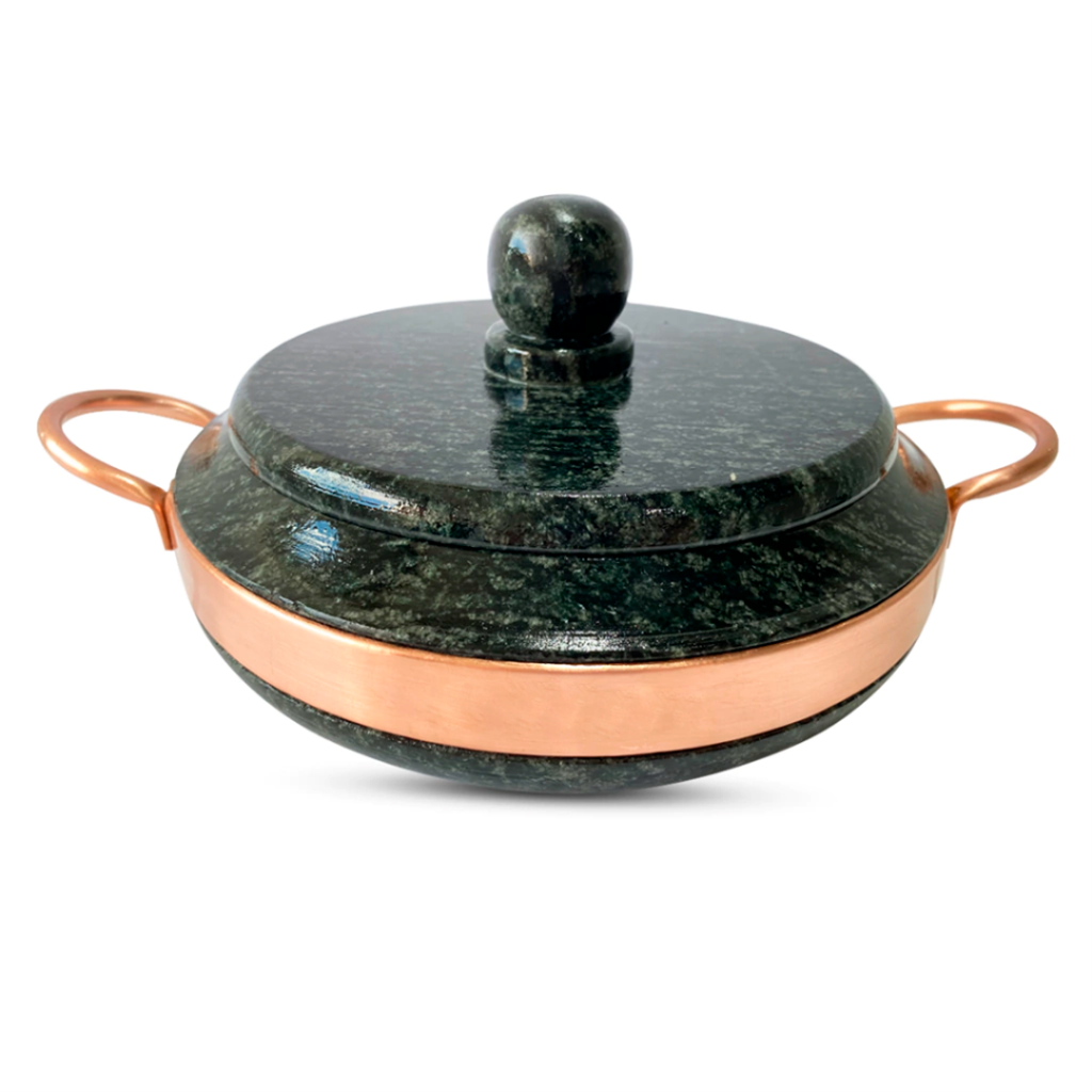 Frigideira De Pedra Sabão 20 cm com tampa de Pedra Moquequeira em Oferta na Shopee