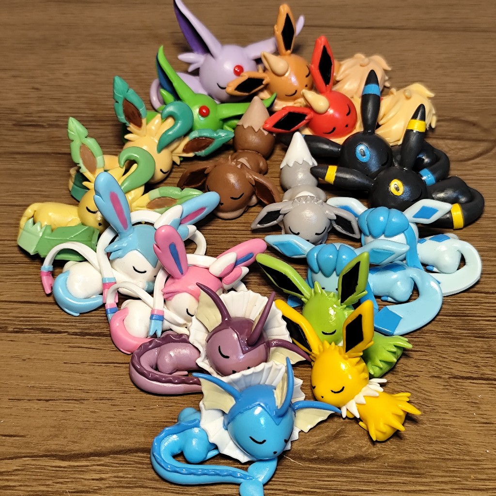 Eeveelution Sonequinha - 1 Personagem (Eevee, Flareon, Vaporeon, Jolteon, Umbreon, Espeon, Leafeon, Glaceon, Sylveon)