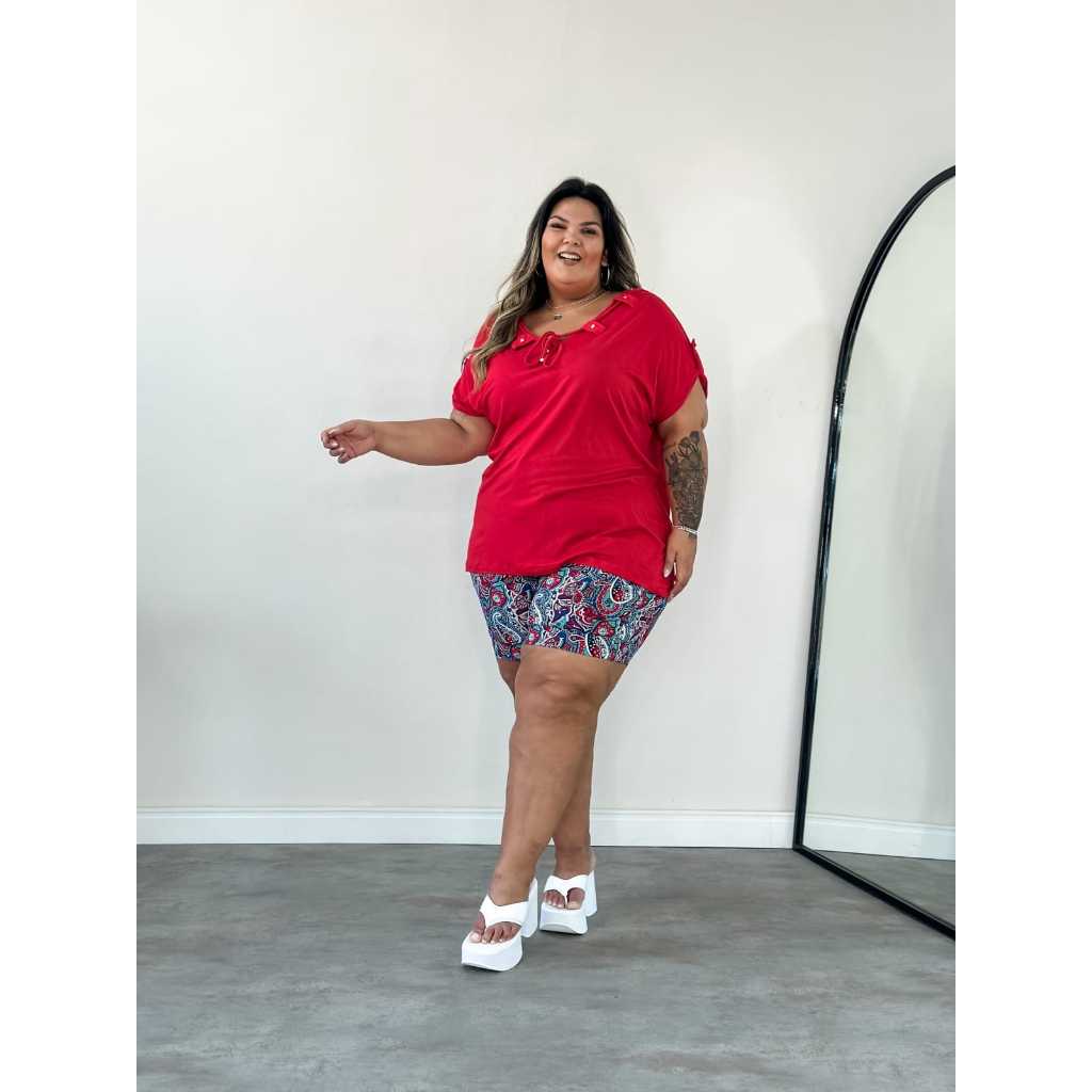 Blusa Bianca Plus Size com Detalhe de Amarração Sofisticação e Conforto em Uma Só Peça